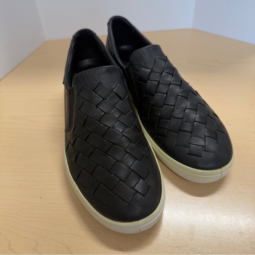 ECCO Soft 7 Woven Leather Slip On Sneakers Black Size 8
